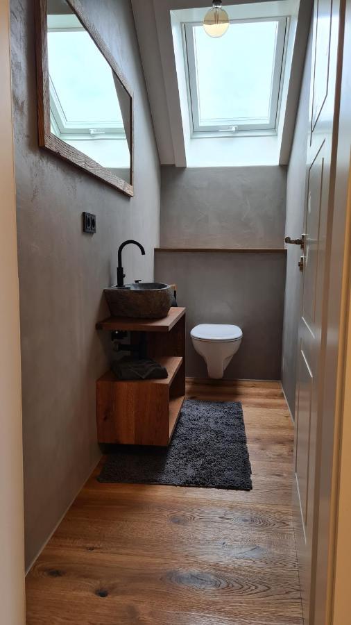 Bunter Hirsch Ferienwohnung Im Garmischer Zentrum Экстерьер фото